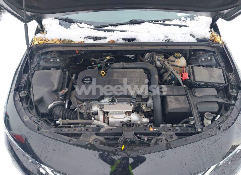 Photo 10 of 2018 Chevrolet Malibu LT (VIN 1G1ZD5ST5JF284944)