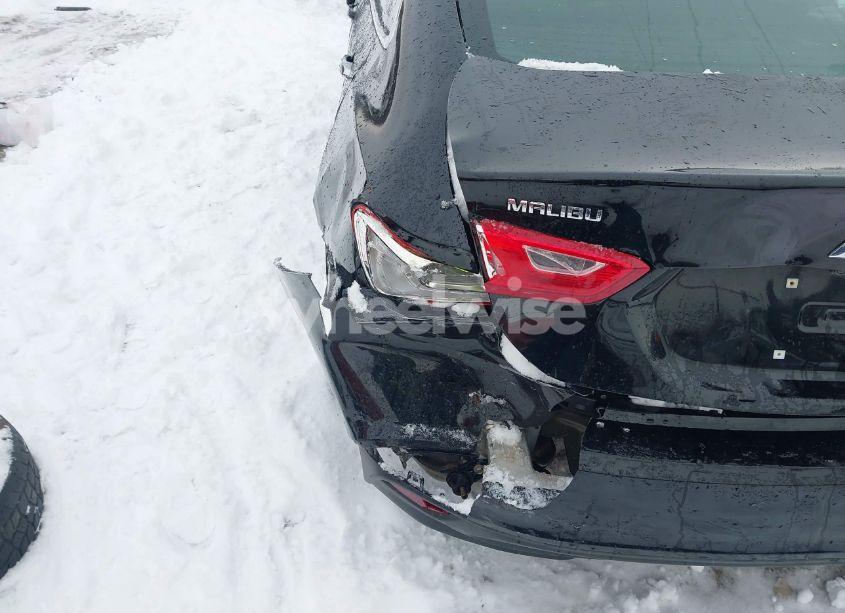 Photo 19 of 2018 Chevrolet Malibu LT (VIN 1G1ZD5ST5JF284944)