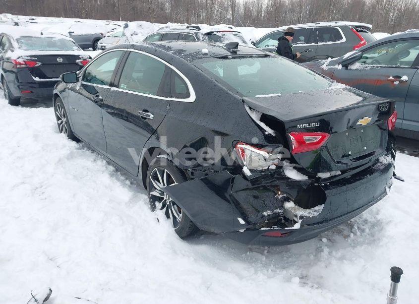 Photo 3 of 2018 Chevrolet Malibu LT (VIN 1G1ZD5ST5JF284944)
