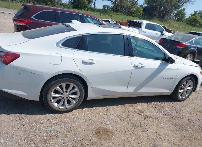 Photo 13 of 2019 Chevrolet Malibu LT (VIN 1G1ZD5ST5KF109823)