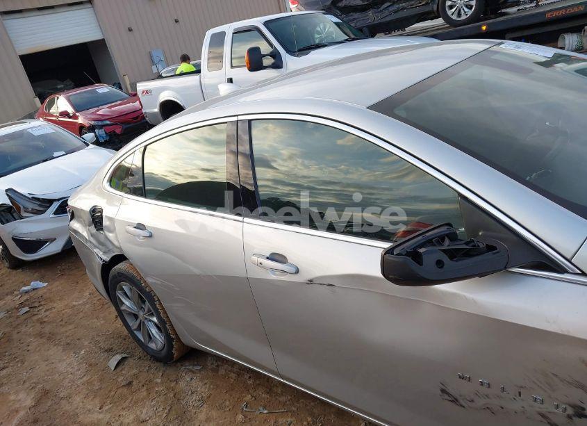 Photo 13 of 2019 Chevrolet Malibu LT (VIN 1G1ZD5ST5KF135564)