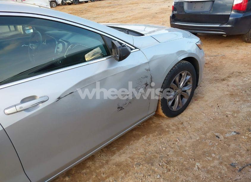 Photo 19 of 2019 Chevrolet Malibu LT (VIN 1G1ZD5ST5KF135564)
