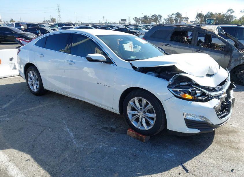 2019 Chevrolet Malibu LT (VIN 1G1ZD5ST5KF185767) main photo