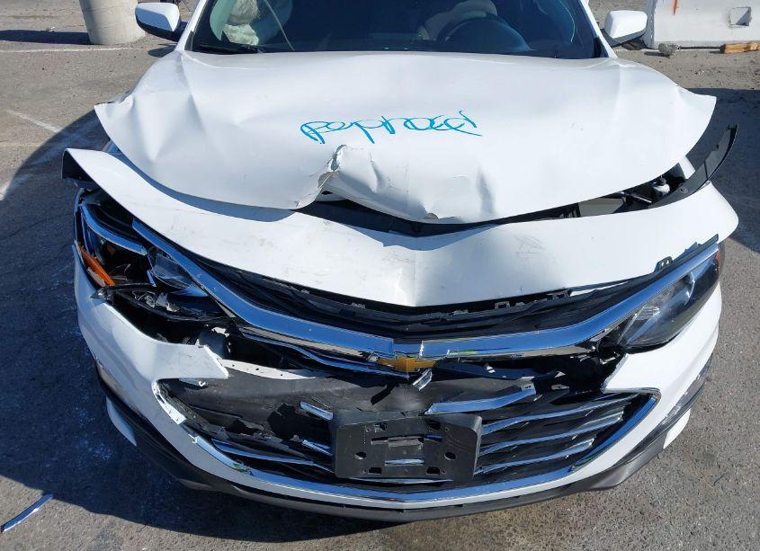 Photo 10 of 2019 Chevrolet Malibu LT (VIN 1G1ZD5ST5KF185767)