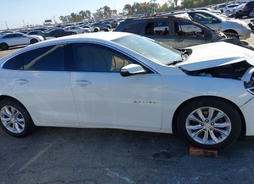 Photo 13 of 2019 Chevrolet Malibu LT (VIN 1G1ZD5ST5KF185767)