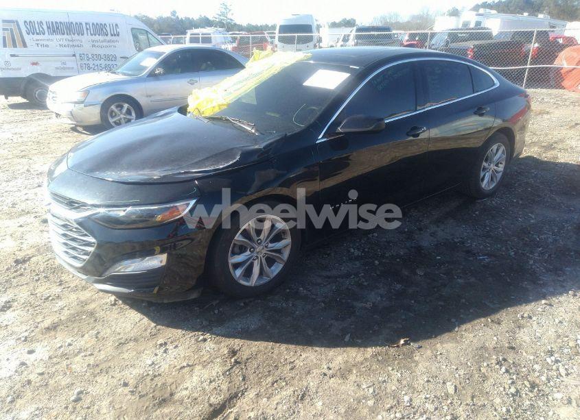 Photo 2 of 2020 Chevrolet Malibu FWD LT (VIN 1G1ZD5ST5LF009237)