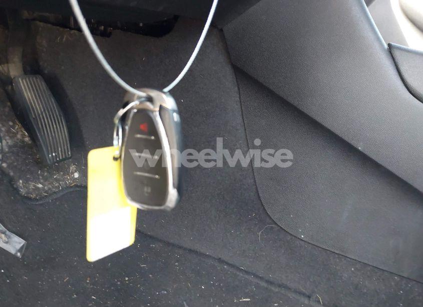 Photo 11 of 2020 Chevrolet Malibu FWD LT (VIN 1G1ZD5ST5LF040701)