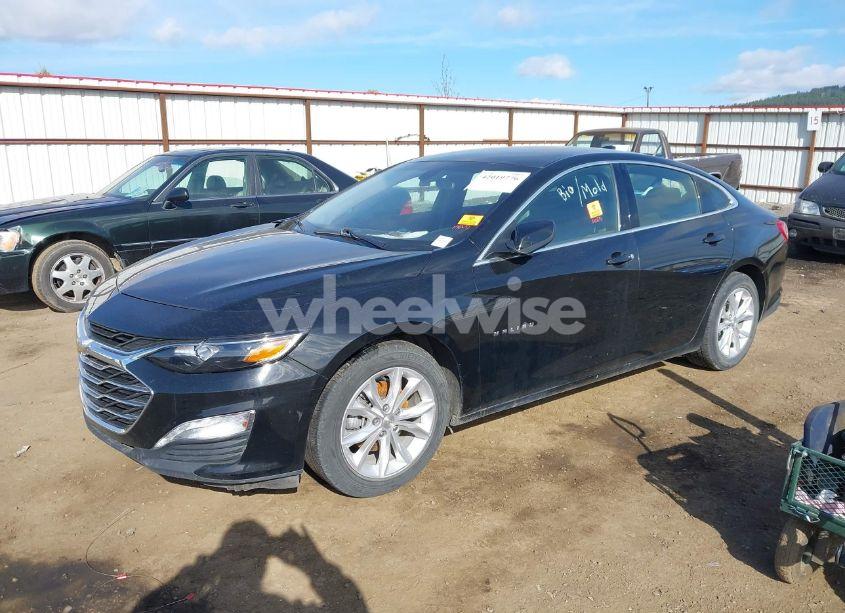 Photo 2 of 2020 Chevrolet Malibu FWD LT (VIN 1G1ZD5ST5LF040701)