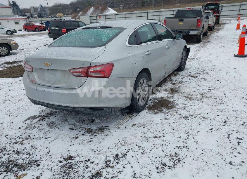 Photo 4 of 2020 Chevrolet Malibu FWD LT (VIN 1G1ZD5ST5LF051911)
