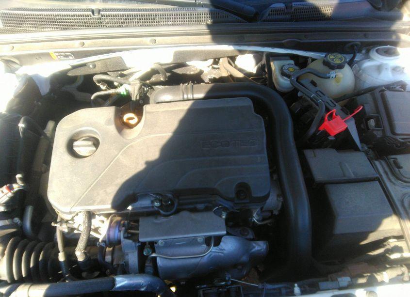 Photo 10 of 2020 Chevrolet Malibu FWD LT (VIN 1G1ZD5ST5LF054775)