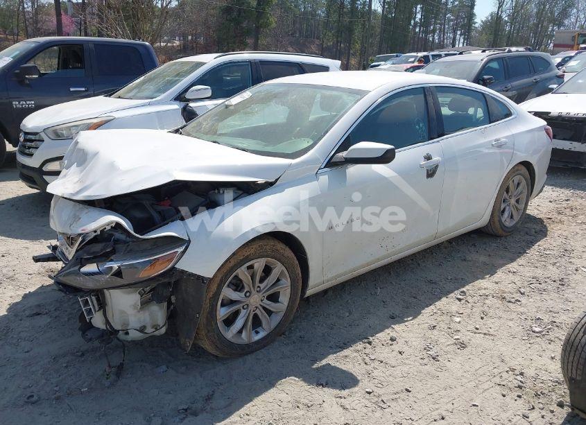Photo 2 of 2020 Chevrolet Malibu FWD LT (VIN 1G1ZD5ST5LF063881)