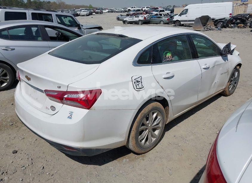 Photo 4 of 2020 Chevrolet Malibu FWD LT (VIN 1G1ZD5ST5LF063881)