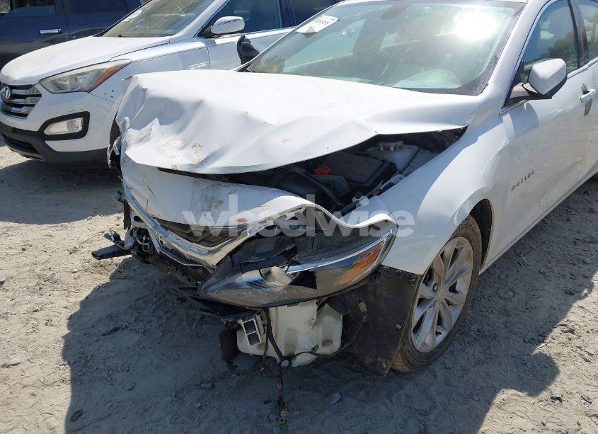 Photo 6 of 2020 Chevrolet Malibu FWD LT (VIN 1G1ZD5ST5LF063881)