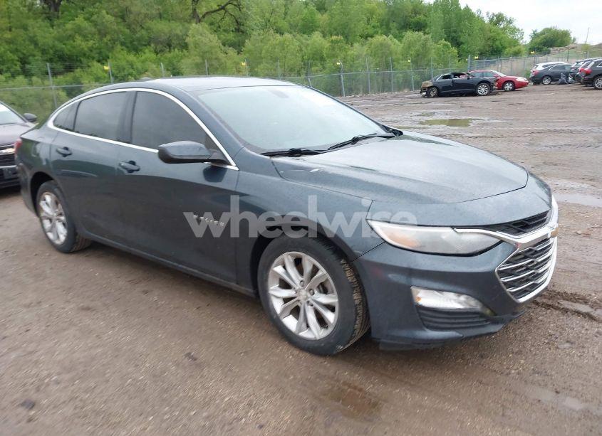 2020 Chevrolet Malibu FWD LT (VIN 1G1ZD5ST5LF082690) main photo