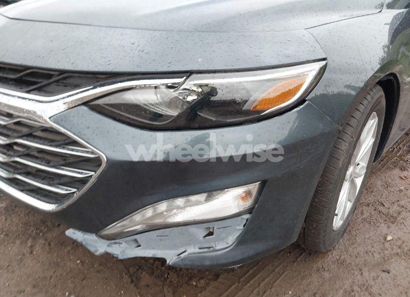 Photo 6 of 2020 Chevrolet Malibu FWD LT (VIN 1G1ZD5ST5LF082690)