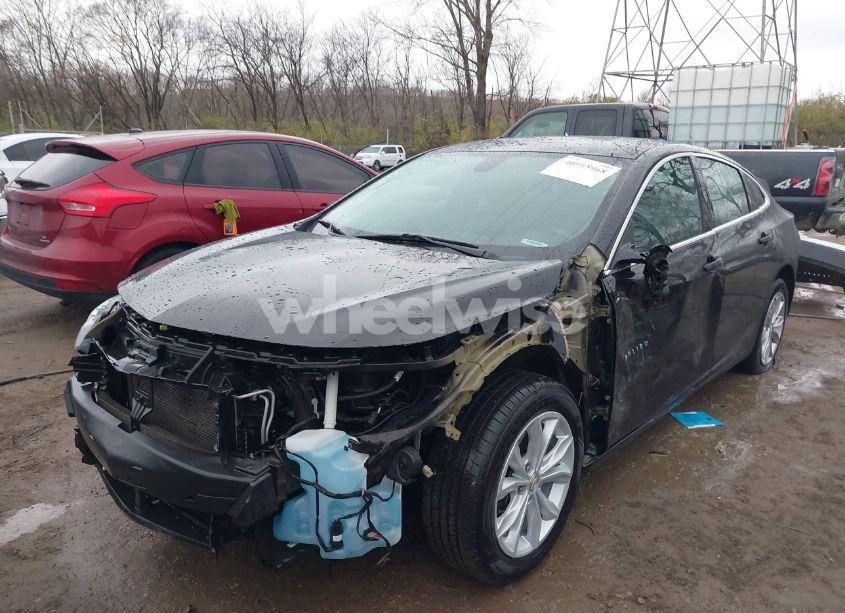 Photo 2 of 2020 Chevrolet Malibu FWD LT (VIN 1G1ZD5ST5LF092023)
