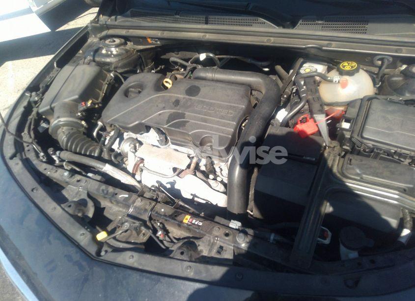 Photo 10 of 2020 Chevrolet Malibu FWD LT (VIN 1G1ZD5ST5LF095178)