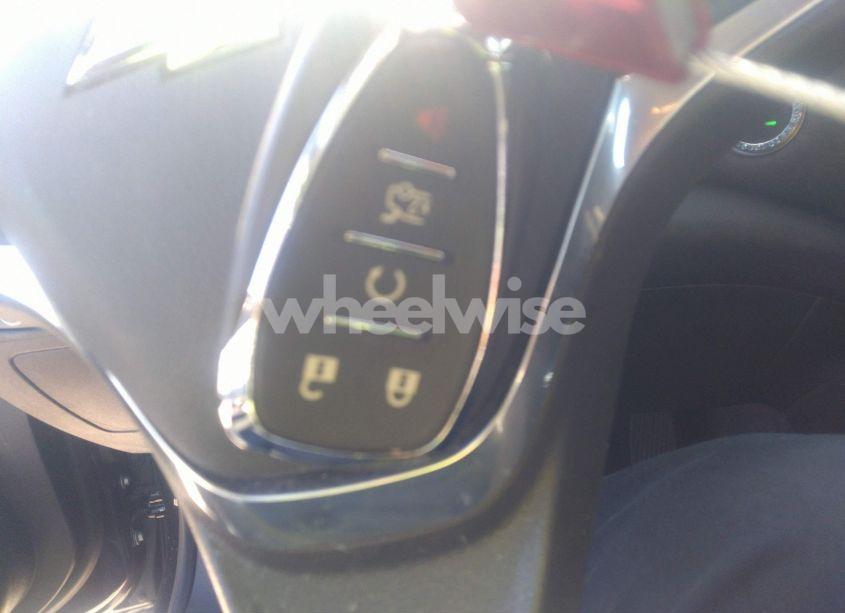 Photo 11 of 2020 Chevrolet Malibu FWD LT (VIN 1G1ZD5ST5LF095178)