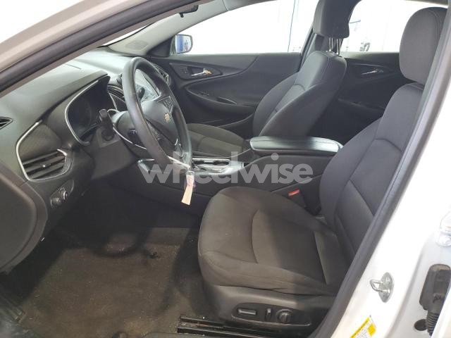 Photo 4 of 2020 CHEVROLET MALIBU LT N/A (VIN 1G1ZD5ST5LF095603)
