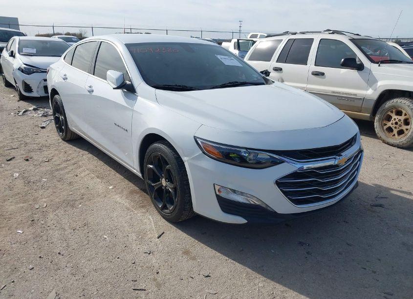 2020 Chevrolet Malibu FWD LT (VIN 1G1ZD5ST5LF097805) main photo