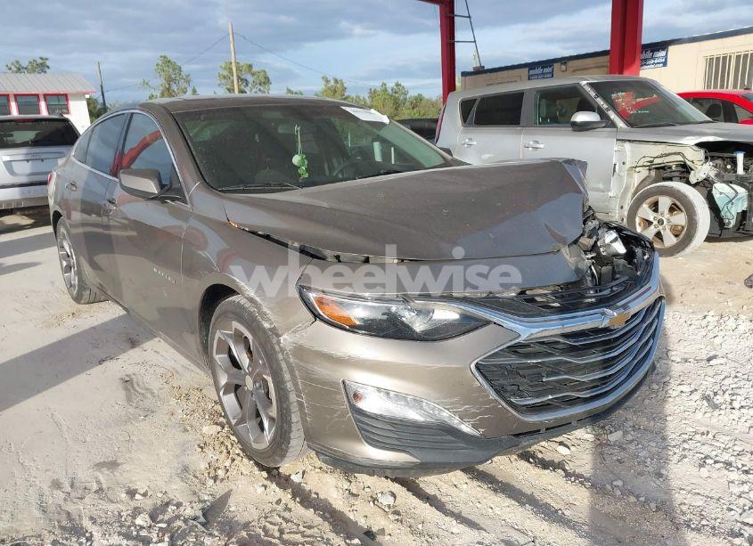 2020 Chevrolet Malibu FWD LT (VIN 1G1ZD5ST5LF100492) main photo