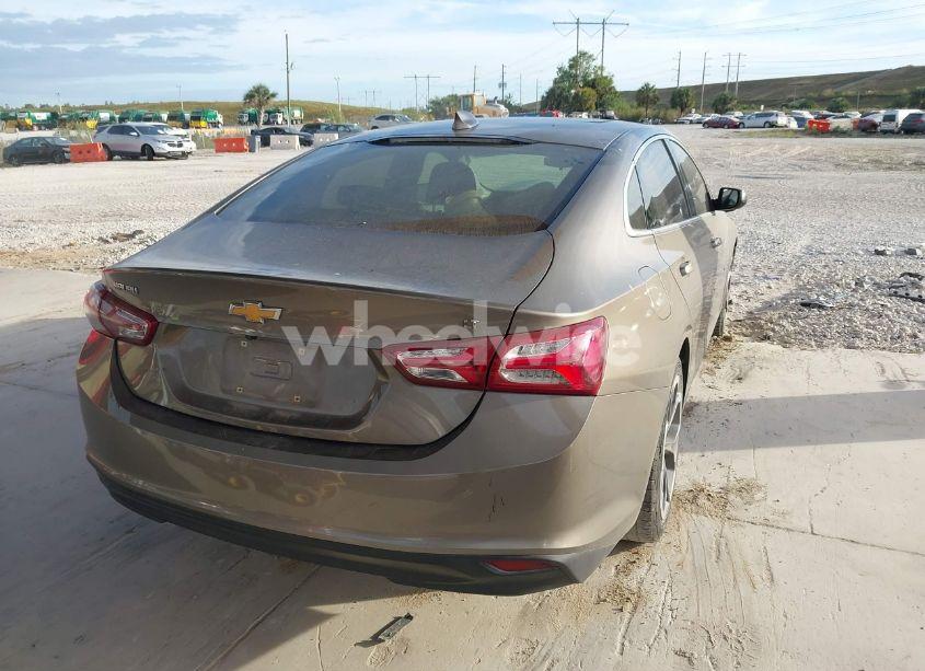 Photo 4 of 2020 Chevrolet Malibu FWD LT (VIN 1G1ZD5ST5LF100492)