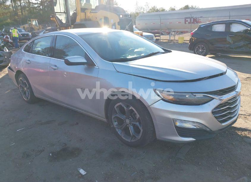 2020 Chevrolet Malibu FWD LT (VIN 1G1ZD5ST5LF106714) main photo