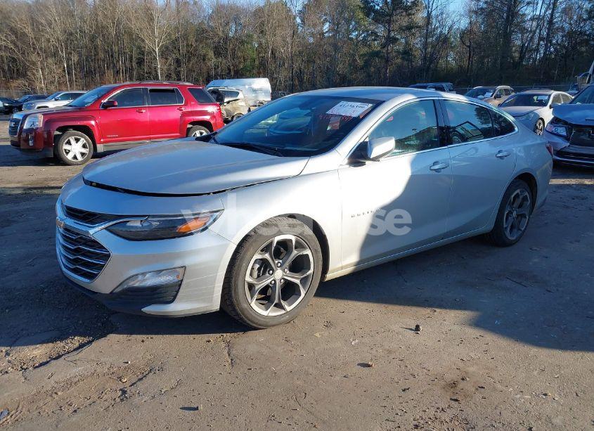 Photo 2 of 2020 Chevrolet Malibu FWD LT (VIN 1G1ZD5ST5LF106714)