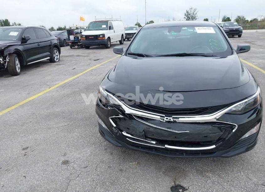 Photo 6 of 2020 Chevrolet Malibu FWD LT (VIN 1G1ZD5ST5LF108169)
