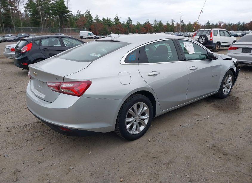 Photo 4 of 2020 Chevrolet Malibu FWD LT (VIN 1G1ZD5ST5LF124517)