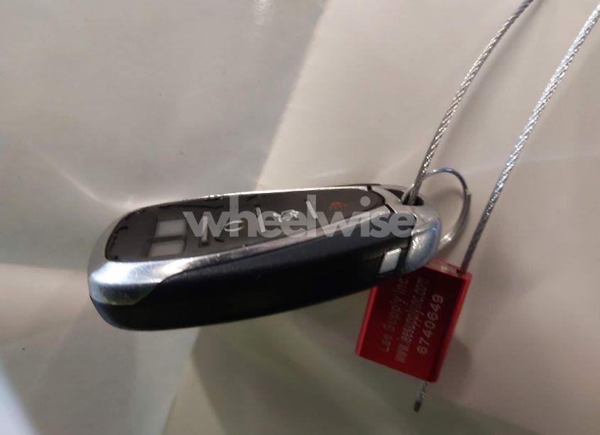 Photo 11 of 2021 Chevrolet Malibu FWD LT (VIN 1G1ZD5ST5MF010969)