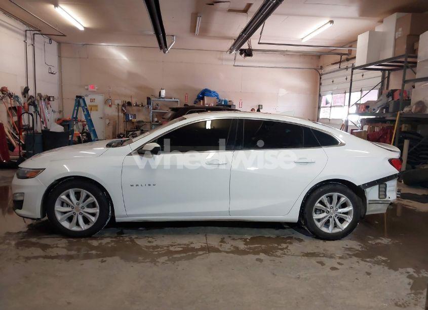 Photo 14 of 2021 Chevrolet Malibu FWD LT (VIN 1G1ZD5ST5MF010969)