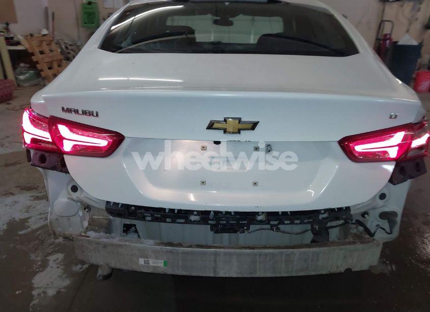 Photo 6 of 2021 Chevrolet Malibu FWD LT (VIN 1G1ZD5ST5MF010969)