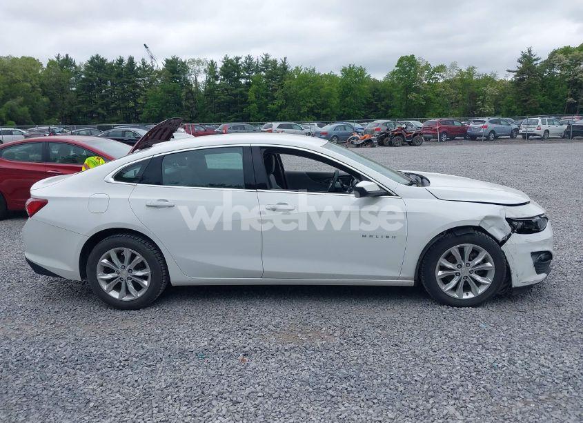Photo 13 of 2021 Chevrolet Malibu FWD LT (VIN 1G1ZD5ST5MF013015)