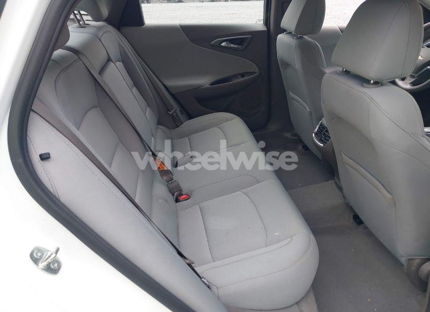 Photo 8 of 2021 Chevrolet Malibu FWD LT (VIN 1G1ZD5ST5MF013015)