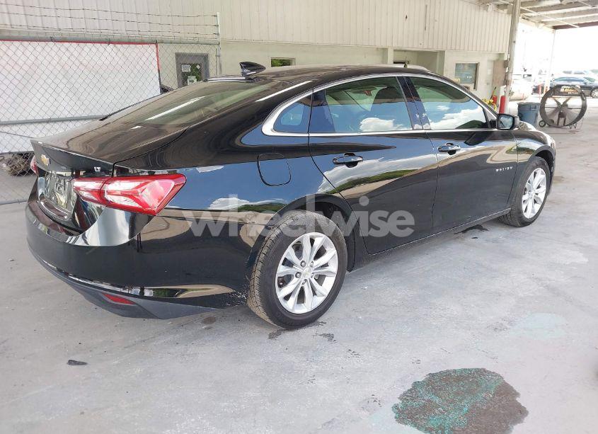 Photo 4 of 2021 Chevrolet Malibu FWD LT (VIN 1G1ZD5ST5MF031949)
