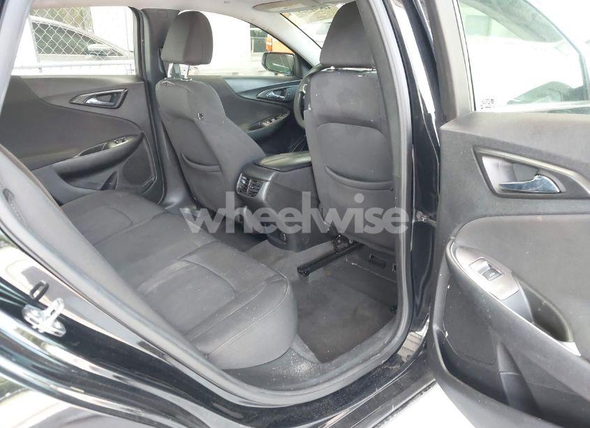 Photo 8 of 2021 Chevrolet Malibu FWD LT (VIN 1G1ZD5ST5MF031949)