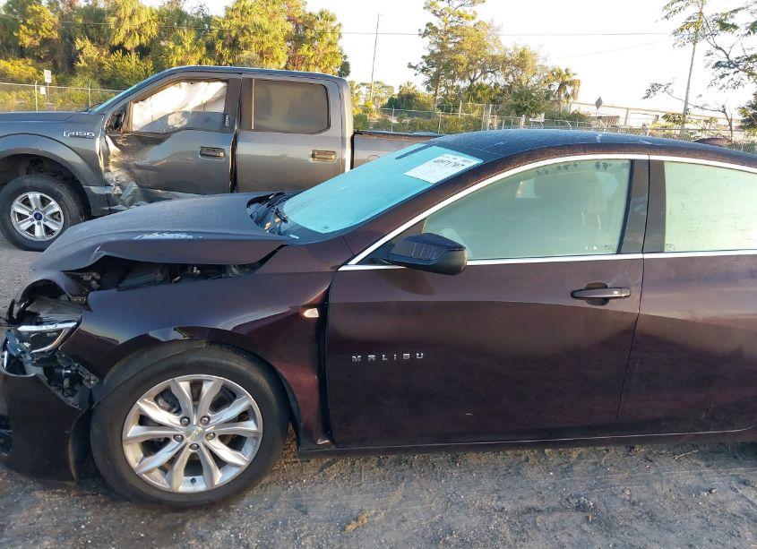 Photo 14 of 2021 Chevrolet Malibu FWD LT (VIN 1G1ZD5ST5MF061596)