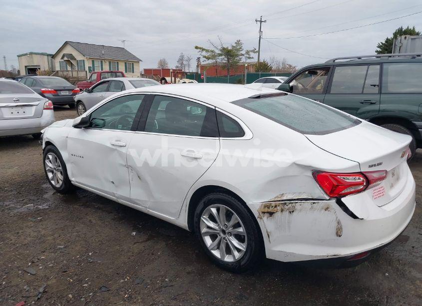 Photo 3 of 2021 Chevrolet Malibu FWD LT (VIN 1G1ZD5ST5MF065499)