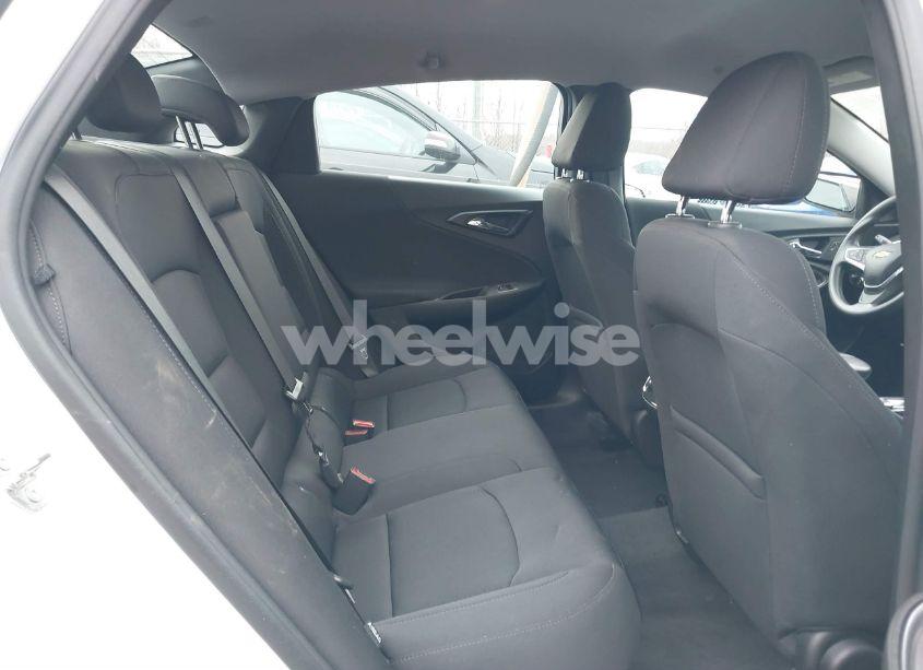 Photo 8 of 2021 Chevrolet Malibu FWD LT (VIN 1G1ZD5ST5MF065499)