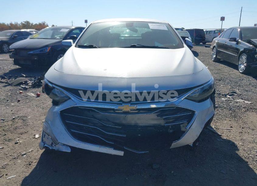 Photo 12 of 2021 Chevrolet Malibu FWD LT (VIN 1G1ZD5ST5MF073750)