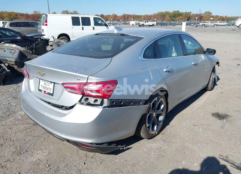 Photo 4 of 2021 Chevrolet Malibu FWD LT (VIN 1G1ZD5ST5MF073750)