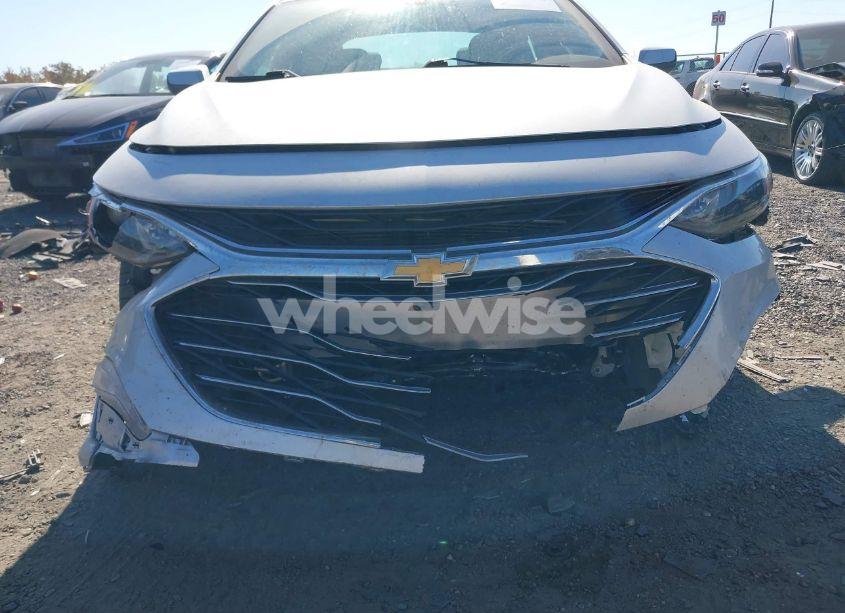 Photo 6 of 2021 Chevrolet Malibu FWD LT (VIN 1G1ZD5ST5MF073750)