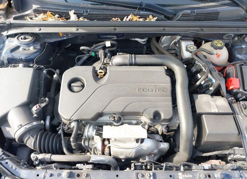 Photo 10 of 2021 Chevrolet Malibu FWD LT (VIN 1G1ZD5ST5MF075000)