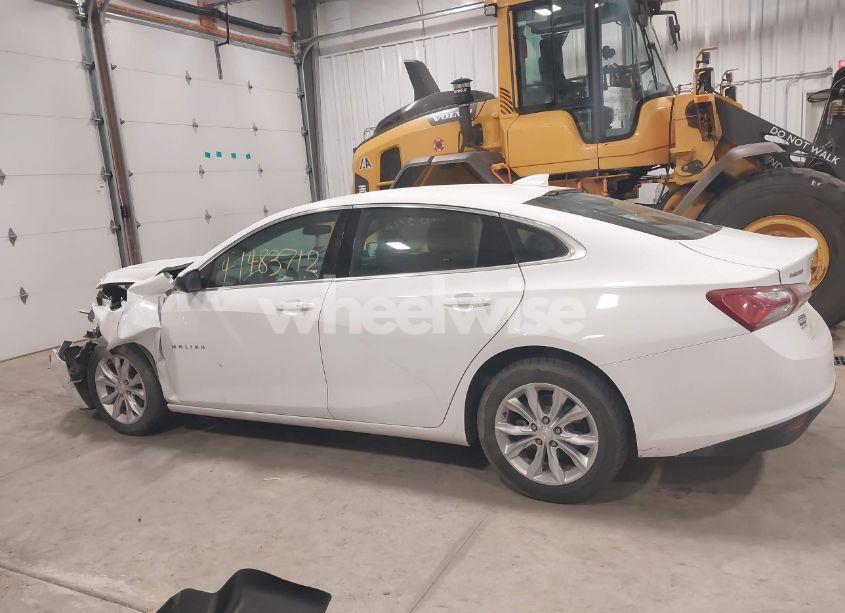 Photo 14 of 2021 Chevrolet Malibu FWD LT (VIN 1G1ZD5ST5MF078012)