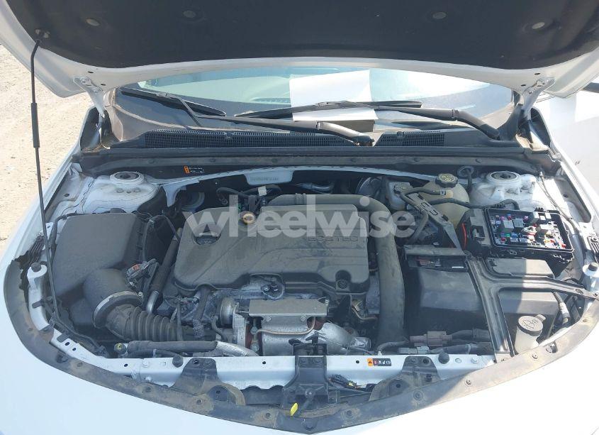 Photo 10 of 2022 Chevrolet Malibu FWD LT (VIN 1G1ZD5ST5NF101726)
