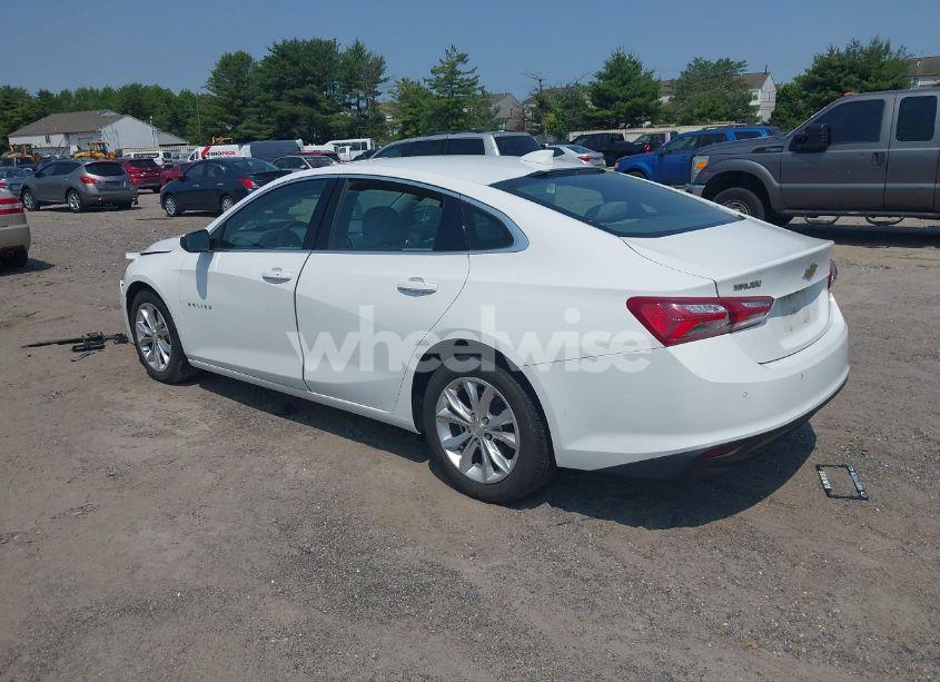 Photo 3 of 2022 Chevrolet Malibu FWD LT (VIN 1G1ZD5ST5NF101726)