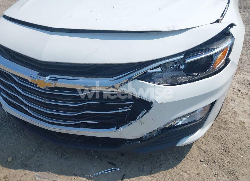 Photo 6 of 2022 Chevrolet Malibu FWD LT (VIN 1G1ZD5ST5NF101726)