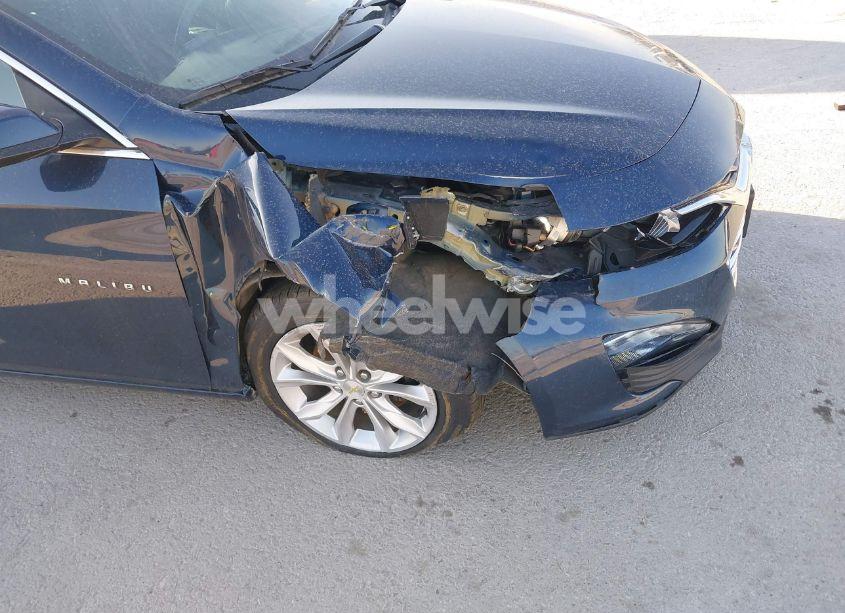 Photo 6 of 2022 Chevrolet Malibu FWD LT (VIN 1G1ZD5ST5NF104772)