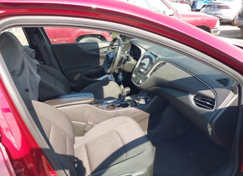 Photo 5 of 2022 Chevrolet Malibu FWD LT (VIN 1G1ZD5ST5NF106229)